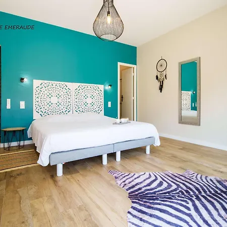 5 étoiles Avec Piscine Chauffée, 4 Ch. Avec Sdb Privées Et Bbq - Jusqu'à 12 Pers. - Fr-1-877-49 * Parentis-en-Born